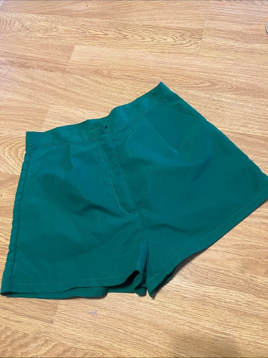 SHEIN Pants - ⭐️ SHEIN Emerald Green High-Waist Shorts